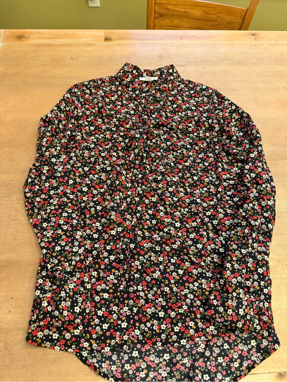 beachlunchlounge Black Floral Button-Down Shirt with Red and White Blooms